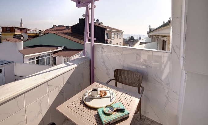 Sultanahmet Apartment | Seven Roses Apart Hotel