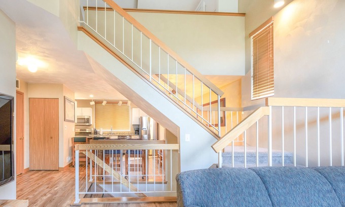 Seven Springs Condo | Seven Springs 2BR+Loft Premium Condo, sleeps 11! by RedAwning - Save 10% on 3 Nights, 15% on 5 Nights!