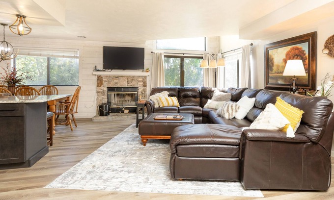 Seven Springs Condo | Seven Springs Meadowridge 3 Bedroom Standard Condo - Sleeps 10, Pet Friendly! by RedAwning