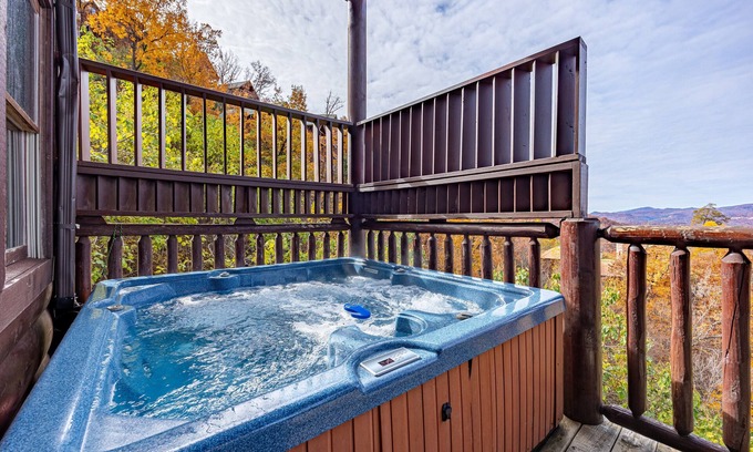 Pigeon Forge Villa | Sevierville 23 - Seven Bedroom Villa, Sleeps 23