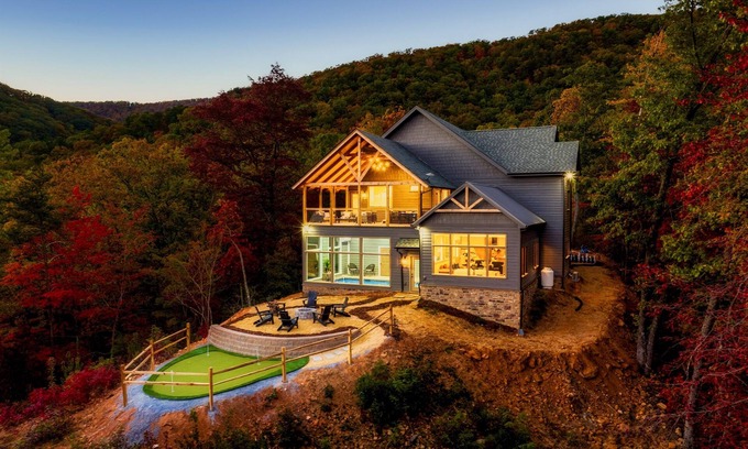 Gatlinburg - Pigeon Forge Cabin | Sevierville 5BR Cabin | Luxe Stay, Smokies Views