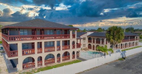 Kissimmee Hotel | Sevilla Inn Kissimmee- Near Disney