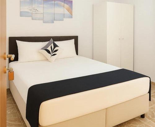 Kusadasi Bed & Breakfast | Shadow Hotel