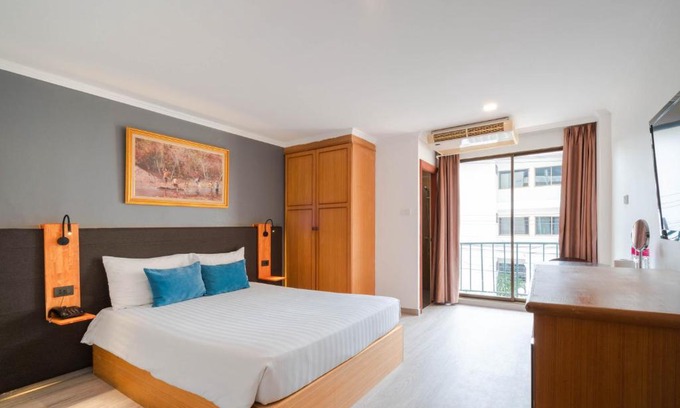 Central Pattaya Hotel | Shagwell Mansions