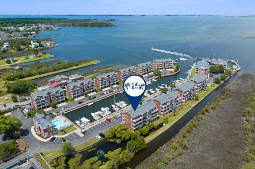 Manteo Apartment | Shallowbag Bay 704