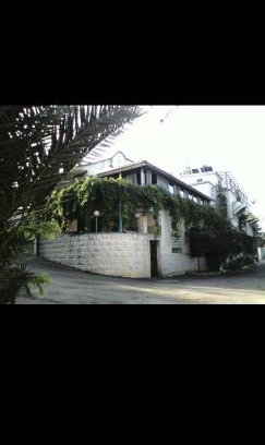 Safed Old City Apartment | Shalom Inn wolfinger