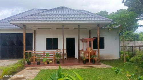Malindi Apartment | Shalom Wellspring Cottage