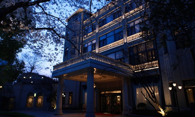 Huaihai Road Commercial Area Hotel | Shanghai Donghu Hotel