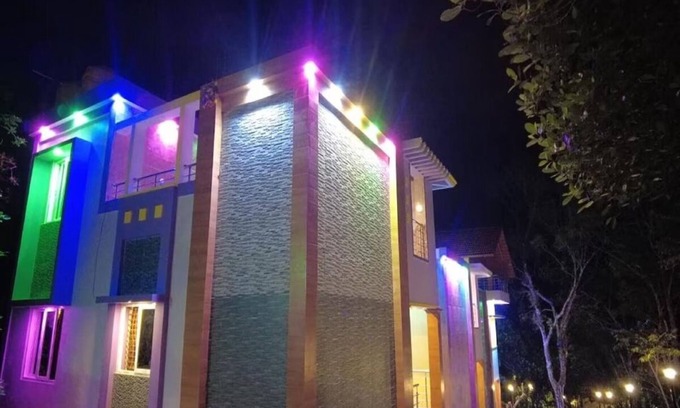 Yercaud Hotel | Sharma JEE FarmHouse