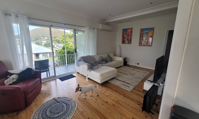 Shoal Bay House | Shatzie's Shoal Bay Beach House