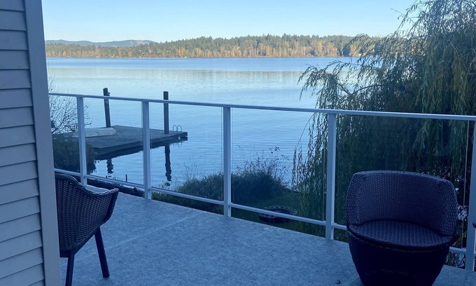 Shawnigan Lake House | Shawnigan Lake Family Retreat