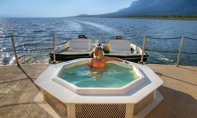 Jozini Boat Rental | Shayamanzi Houseboats