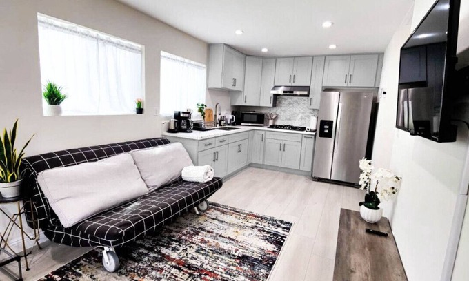 Walnut Apartment | shd-gro-wlnt20235-wos-1-1
