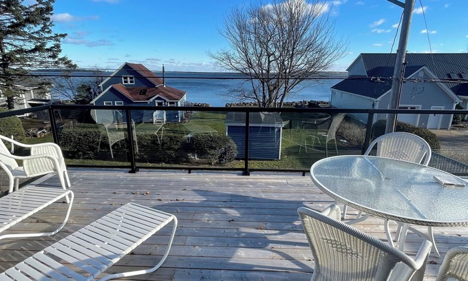 Shediac Bridge Apartment | Shediac Cape Vacation Retreat