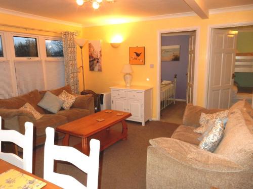 Dartmouth Ski Chalet | Sheena's Dartmouth Chalets