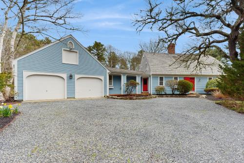 Brewster House | Sheep Pond Bow House