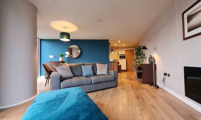 Sheffield Apartment | Sheffield 6th Floor City View Apartment