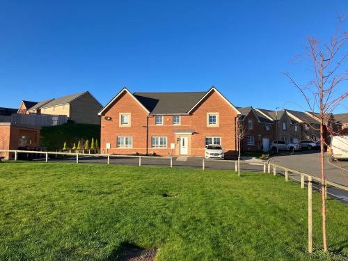 Catcliffe House | Sheffield Boutique Cosy 3-bed Home
