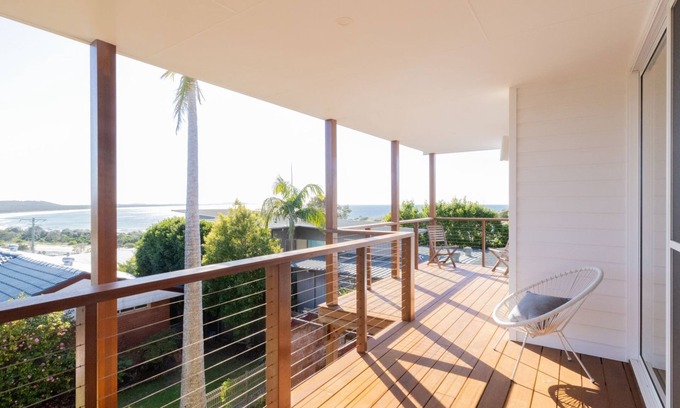 Crescent Head House | Shelby Shores (upstairs only)