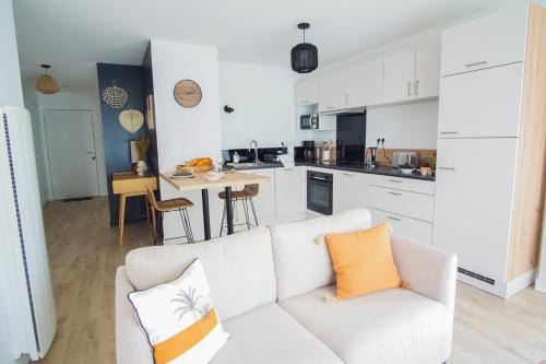 Concarneau Apartment | -SHELBY- T2 Arriere corniche parking et terrasse