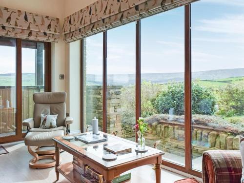 Holmfirth House | Shelduck Cottage