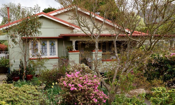 Katoomba House | Shelton-Lea