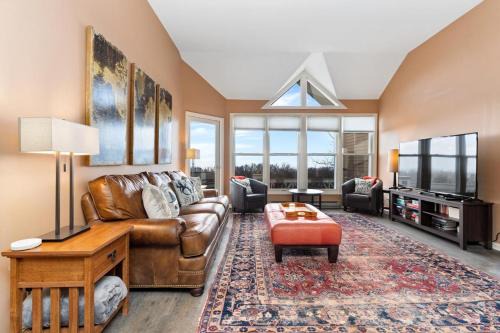 Nellysford House | Shenandoah Ridge 11 with Wintergreen Advantage