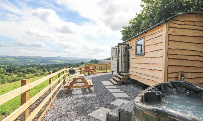 Llandovery Cottage | Shepherd's Cwtch