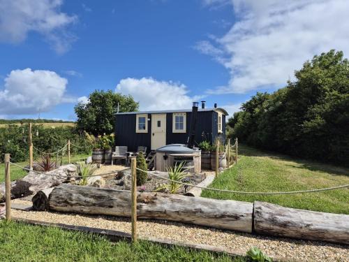 St Issey House | Shepherds haven hut Near Padstow