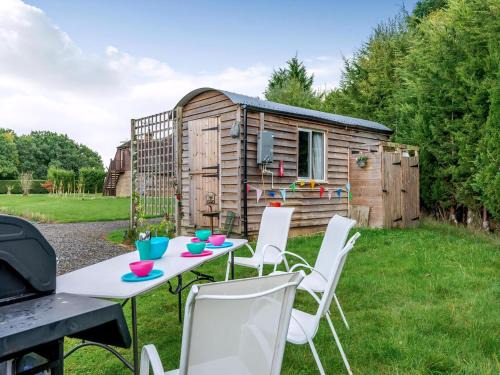 Abbess Roding House | Shepherds Hut