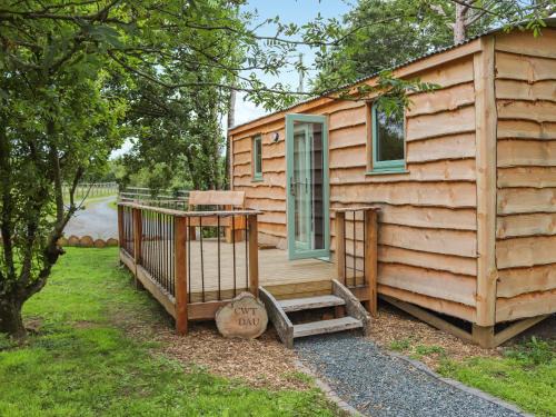 Llangefni Apartment | Shepherds Hut Two - Uk48783