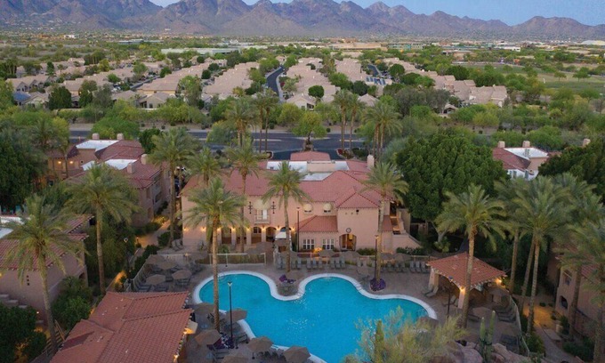 North Scottsdale Resort | Sheraton Desert Oasis Villa Resort
