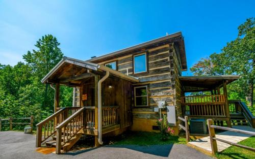 Gatlinburg - Pigeon Forge Villa | Sheriffs Cabin