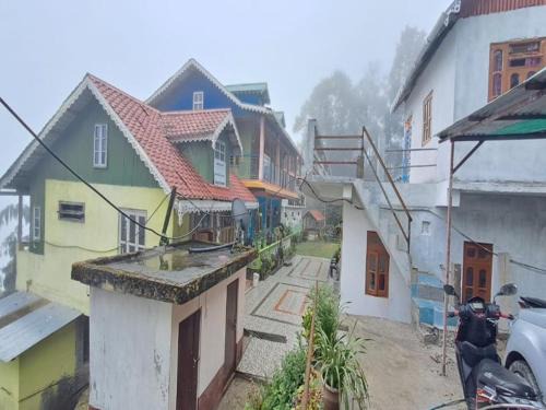 Darjeeling House | Sherpa Homestay- Sittong 2 by Sai Nest Homestays & Hotels
