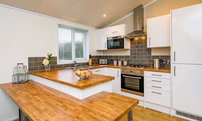 Carnforth Ski Chalet | Sherwood 30 is a stunning lodge, extremely modern and perfect for the whole family.