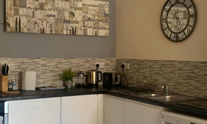 Mapperley Apartment | Sherwood- Nottingham Castle- Contractors- Free Parking- Long and Short Stays