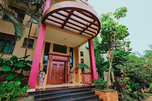 Kampala Hotel | Shine Country Resort Hotel