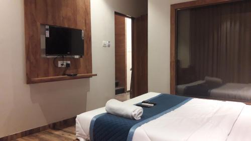 Marol Hotel | Shine Hospitality Palace