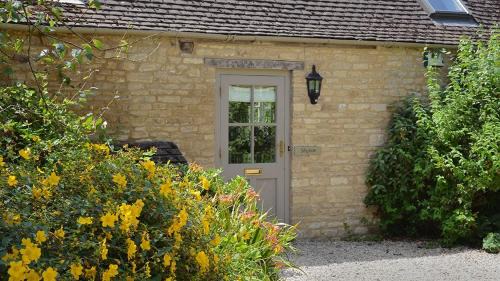 Chipping Norton House | Shipton Cottage