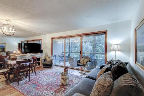 West Beach Village Apartment | Shipwatch Road 1413