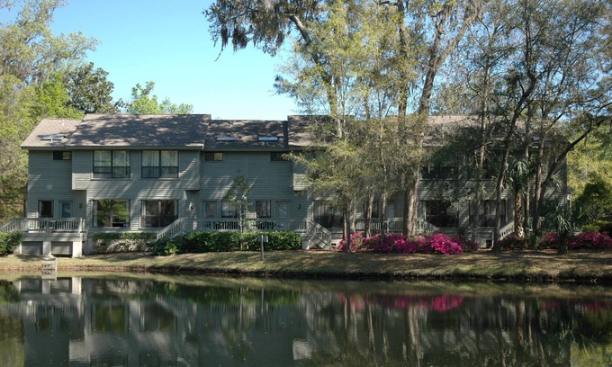 Hilton Head Island Condo | Shipyard Resort by Spinnaker Resorts
