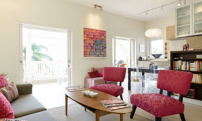 Tel Aviv Apartment | Shir Street – Renovated 2 Bedroom & Balcony