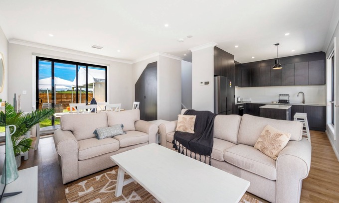McLaren Vale Villa | Shiraz Villa