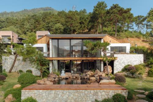 Soc Son Apartment | Shohin Garden