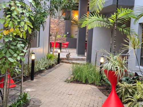 St. Lucia Cabin | Shonalanga Lodge