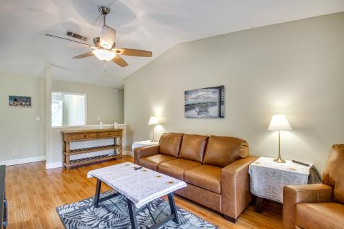 Northeast Pensacola House | Shop, Dine and Visit UWF Pensacola Home with Yard!
