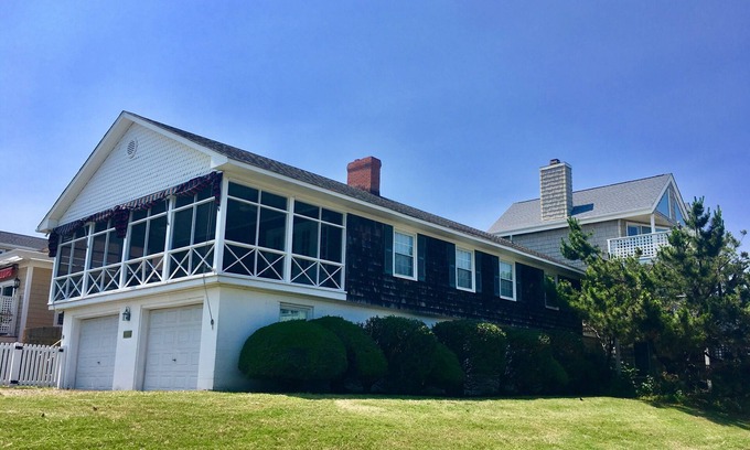 Virginia Beach House | Shore Beats Work - Enjoy the ocean breeze from the screened porch