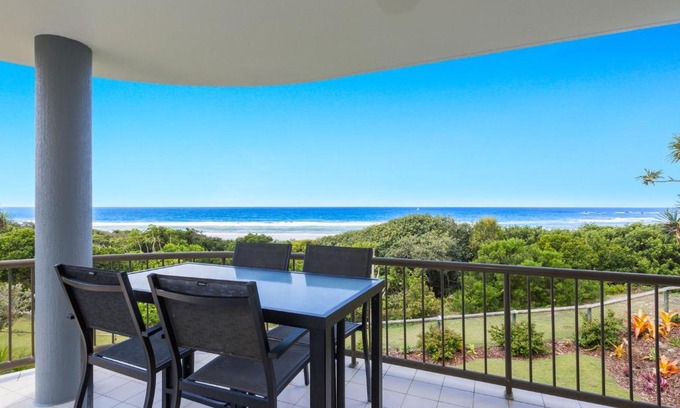 Hastings Point Apartment | Shoreline 6 with Ocean Views To See The Whales