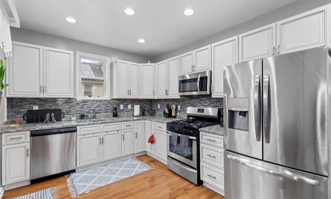 Coral Hills House | Short Drive to Capitol Hill-Convenient MD Homestay