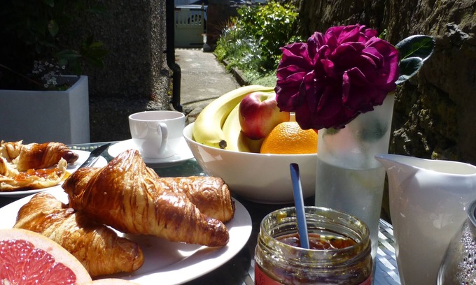 St Davids Apartment | Short summer breaks available!